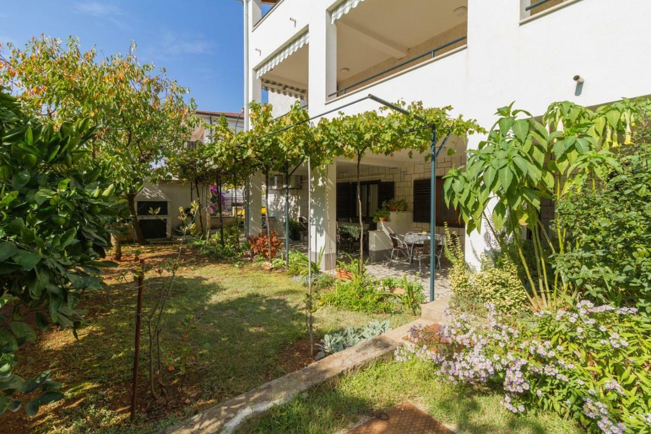 Apartments Perka Near Beach Pula Extérieur photo