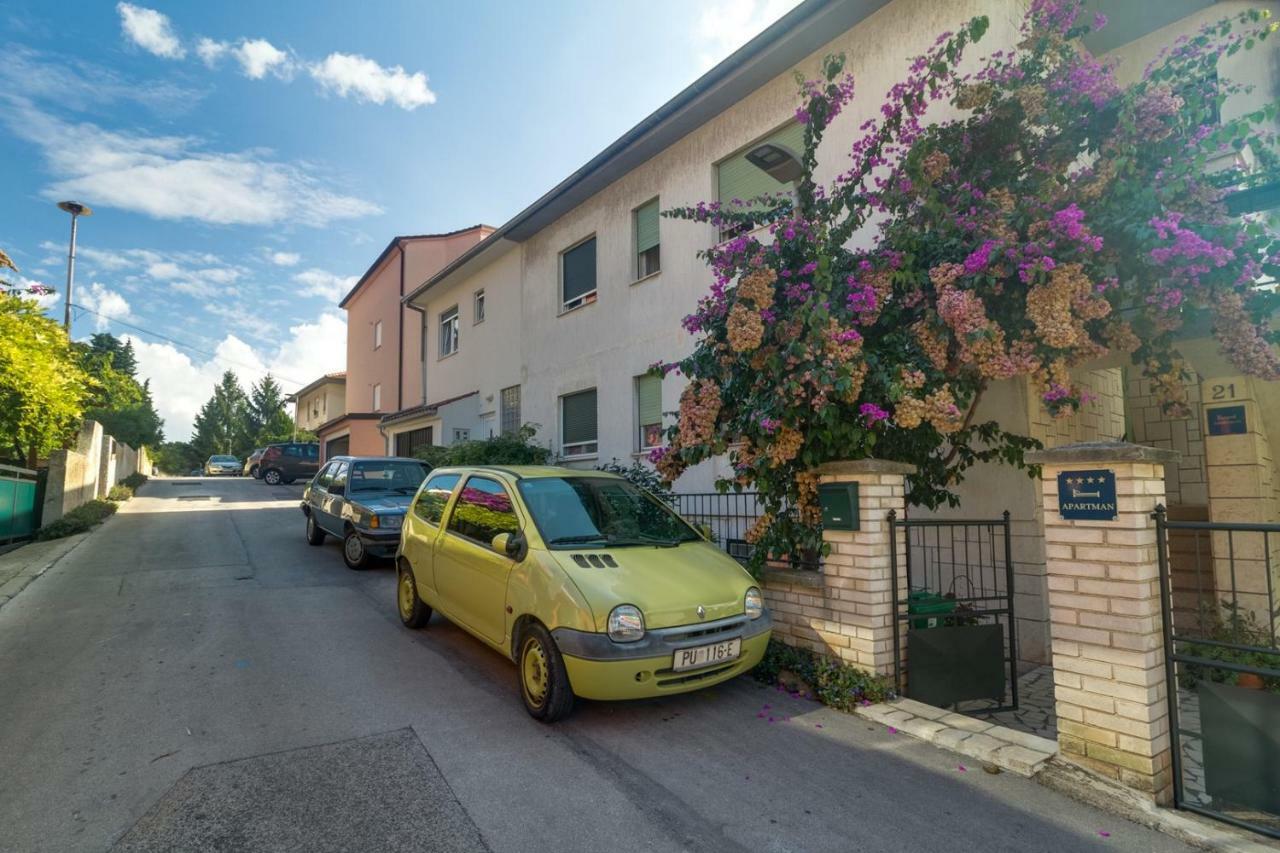 Apartments Perka Near Beach Pula Extérieur photo